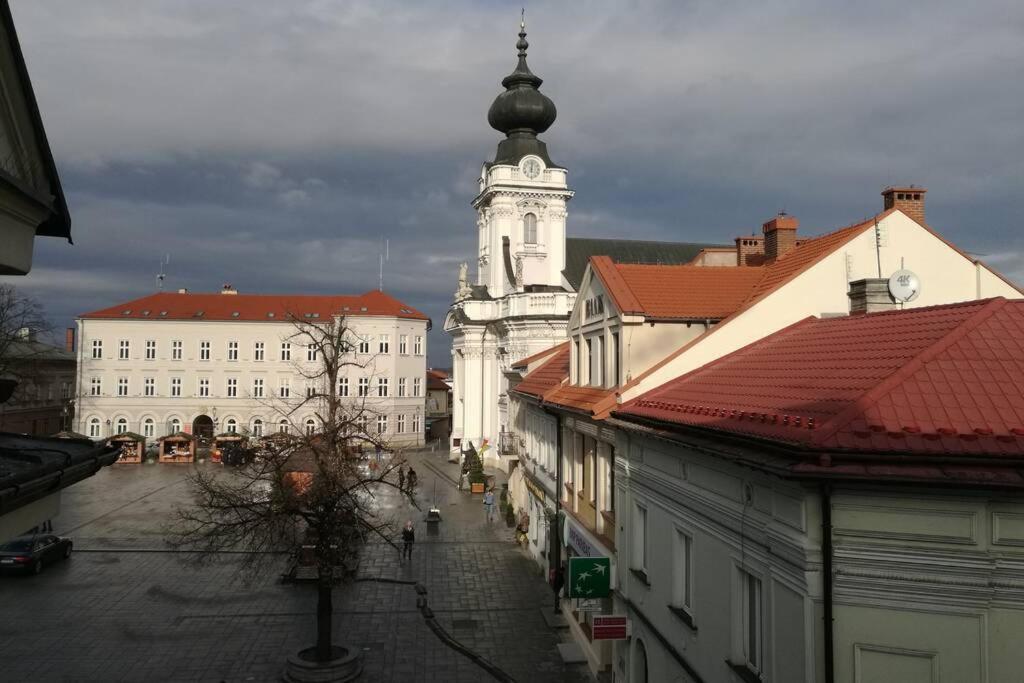 Apartament Barbara - Przy Rynku Wadowice Extérieur photo